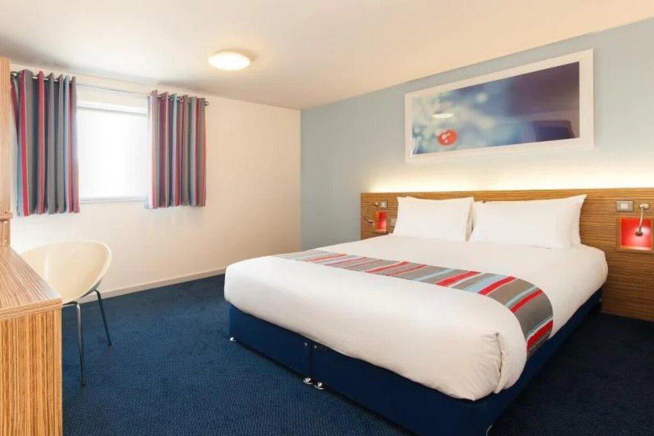 Travelodge Bromborough Port Sunlight Esterno foto