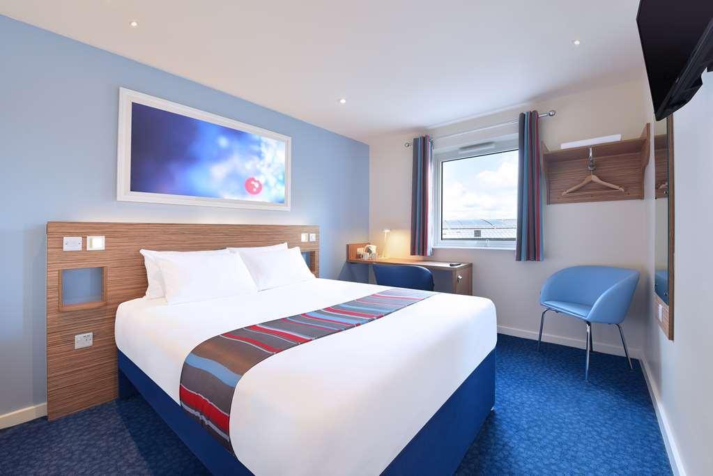 Travelodge Bromborough Port Sunlight Camera foto
